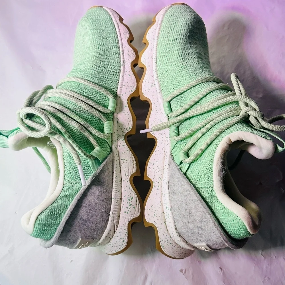 Sorel Mint Green Knit Lace-Up Athletic Sneakers